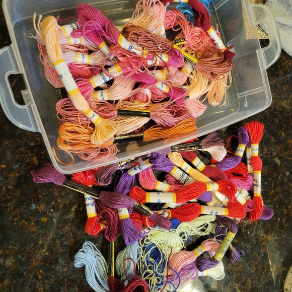 Colorful Embroidery Floss Set - Picture 2 of 6